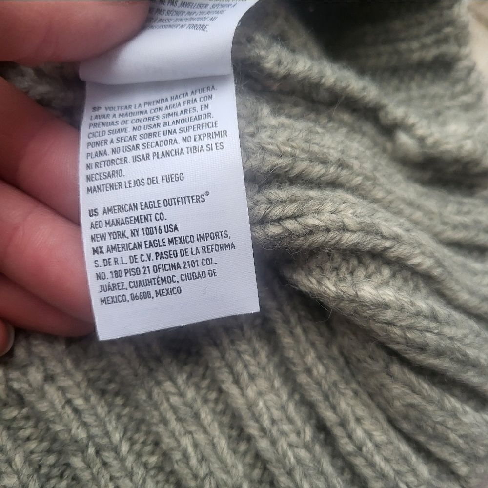 American Eagle oversized chunky knit v neck sweater xs - Picture 7 of 12